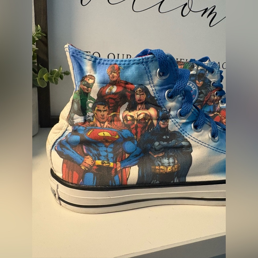 DC Justice League Converse Chuck Taylor All Star High Top 9M 11W - Picture 4 of 13